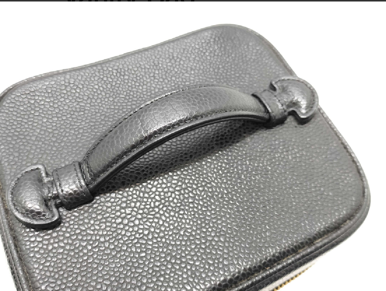 CHANEL Vanity Case Black Caviar Leather GHW – Full Set – Excellent Condition - VINTAGE